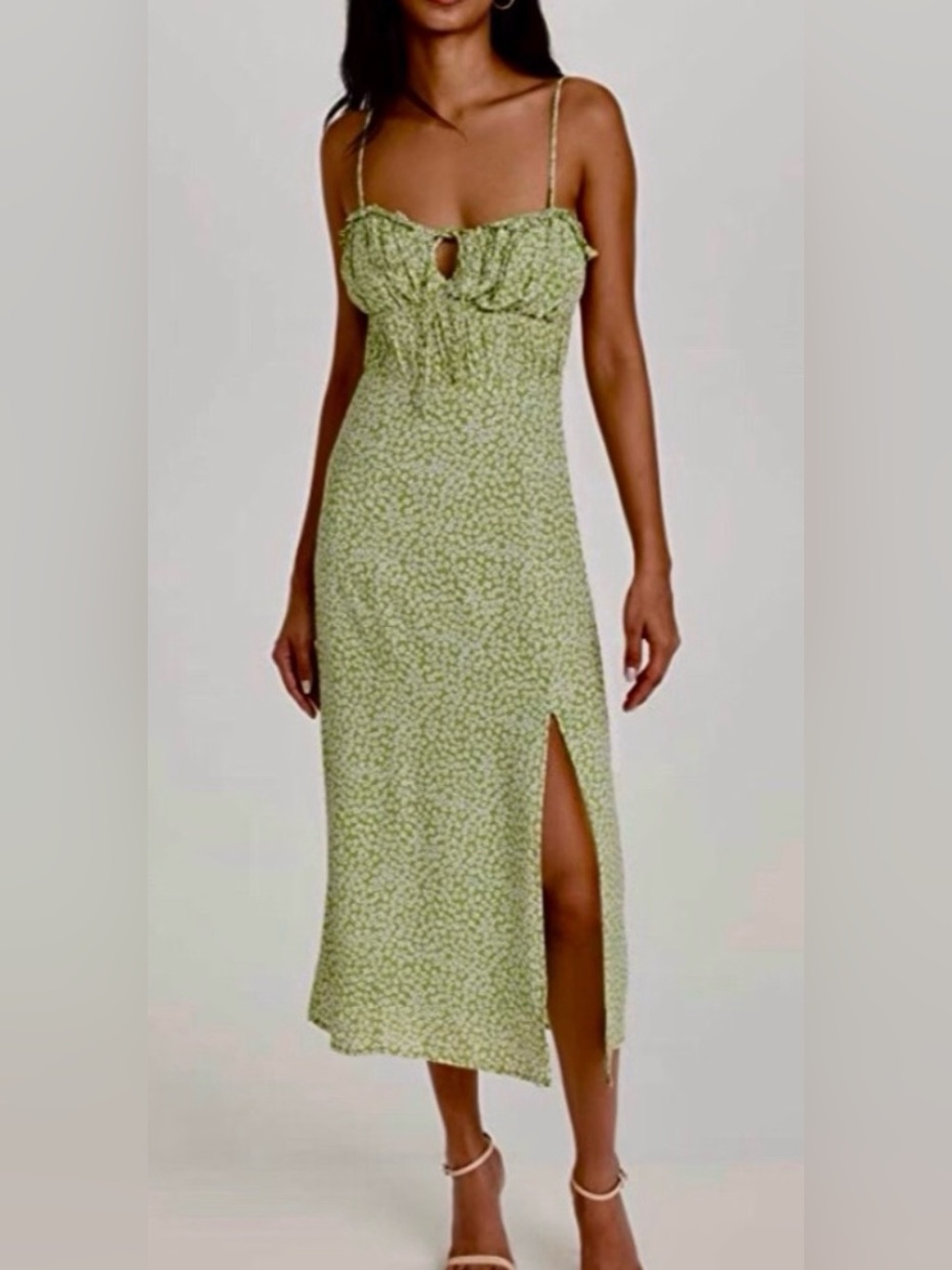 ASTR the label Verana Floral Light Green Ditsy Floral Split Midi Dress S7